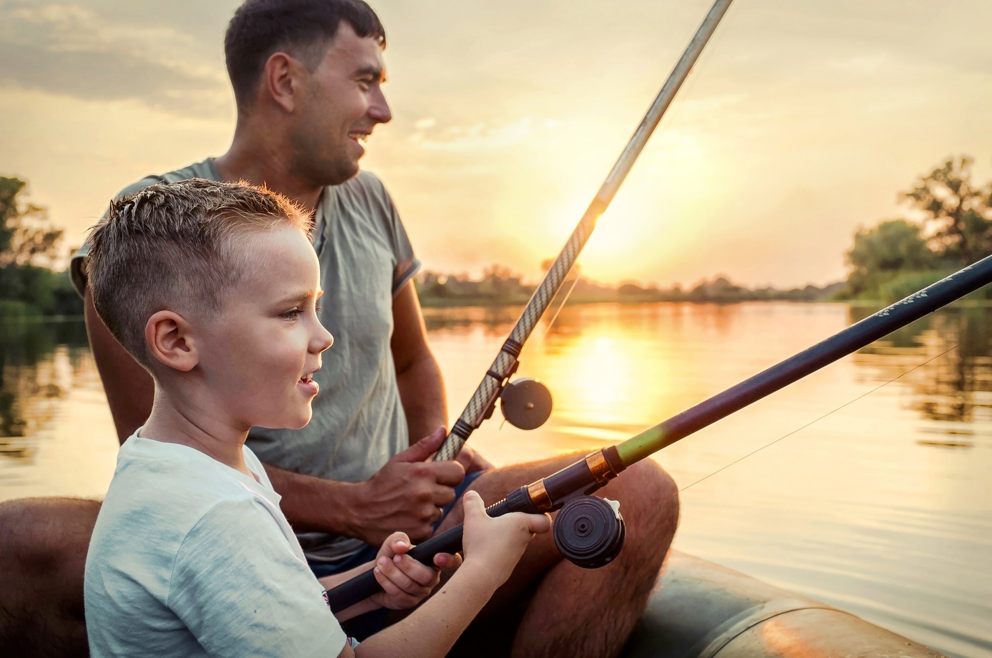 Summer vs. Winter Fishing: A Comprehensive Comparison